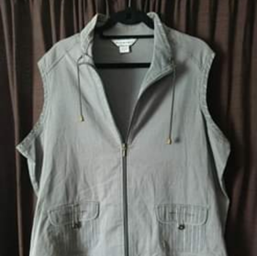ALLISON DALEY women's vest